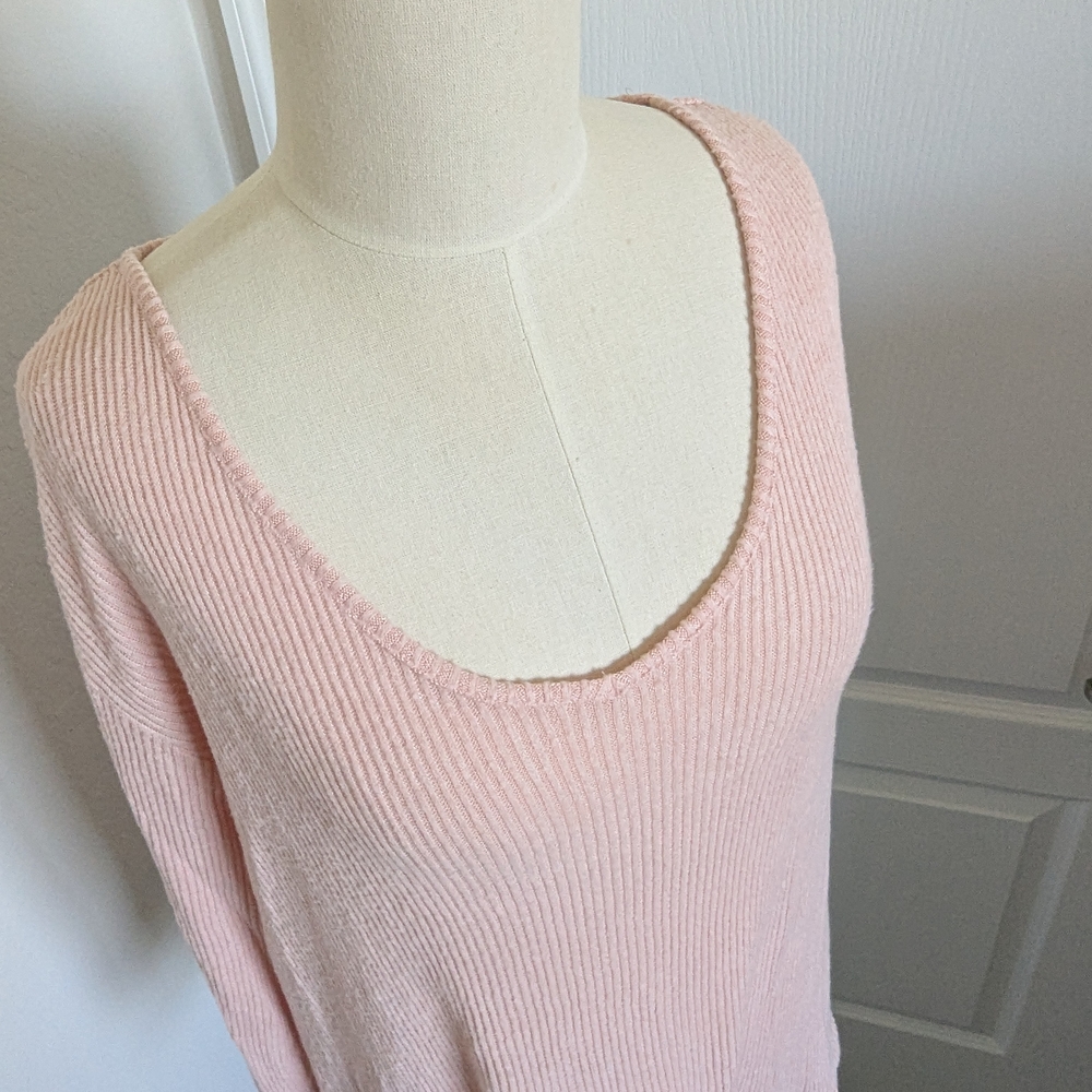 Women's Pink Sweater